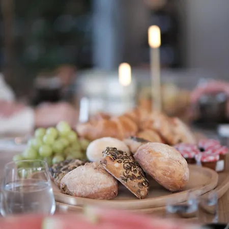 Boutique Blendin Aan Zee 4*