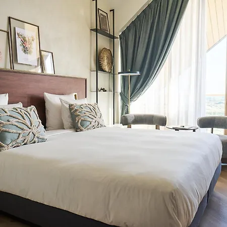 Boutique Blendin Aan Zee 4*