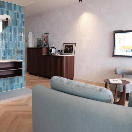 Boutique Blendin Aan Zee Otel 4*